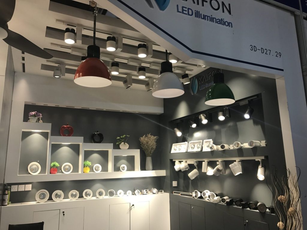 KAIFON exhibition stand with pendant lights and luminaire displays.